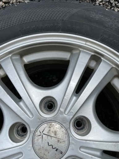195/65R15 スタッドレスタイヤ15インチ ホイール 4本セット 製造2018年