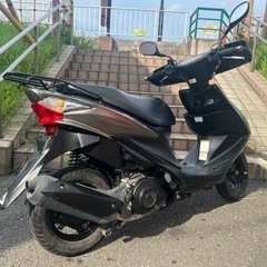 スズキ　アドレスv125S リミテッド限定色の画像