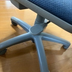 オカムラの椅子、引取りに来て頂ける方の画像