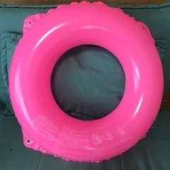 ハワイアン柄浮き輪の画像