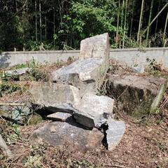 庭石 多量にあります。
