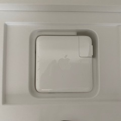 【美品】MacBook Pro 2020(Retina,13-inch）|付属品完備の画像