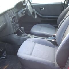 アウディ80（3代目）　B3　レストアベース　丸車部品取り　書類あり　の画像