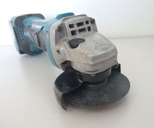 makita 14.4V 充電式 100mm ディスクグラインダ GA400D バッテリー1個付き 電動工具 サンダー マキタ ☆ 札幌市 北区 屯田