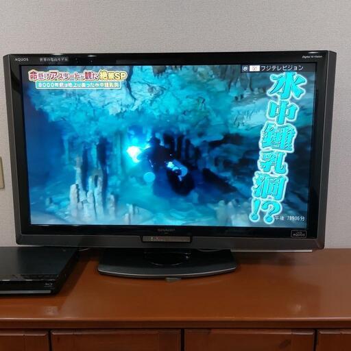 ①SHARP AQUOS 40型 テレビ