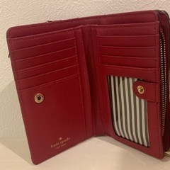 【ニベア日焼け止め・ケイトスペードミニ財布】の画像