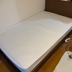 【定価19900】マットレス、セミダブル【美品】の画像