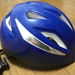 子供用ヘルメットです。の画像