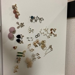 【ありがとうございました】イヤリング18点＋‪αイヤーカフ、一つ...