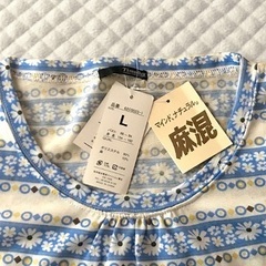 新品 Timothy 半袖トップスの画像