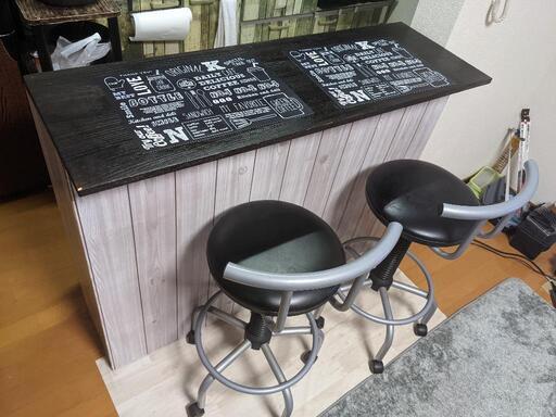 取引中 カウンターテーブル カウンターチェア 2つ付き