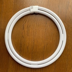 Panasonic 100型　蛍光灯