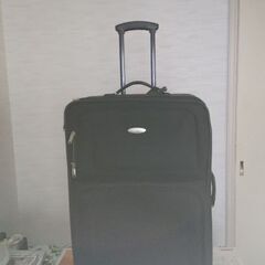 サムソナイトのハンドル付スーツケースです。の画像