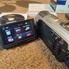 ソニーハンディカム HDR-CX560V付属品あり ビデオカメラの画像