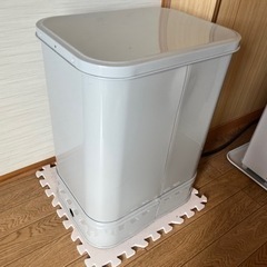 煙突式ストーブ　45ℓタンク　18ℓポリタンク1つの画像