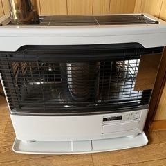 煙突式ストーブ　45ℓタンク　18ℓポリタンク1つ