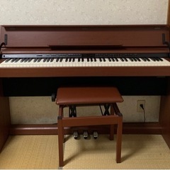 電子ピアノ　Roland DP 90の画像