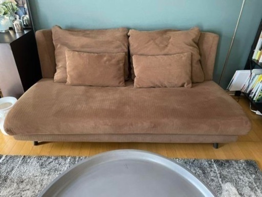 クッション付きソファー　ブラウン