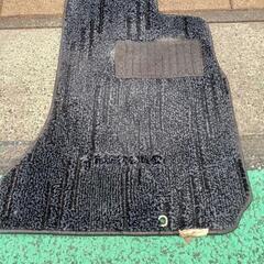 日産 スカイライン R34 純正カーペット①の画像