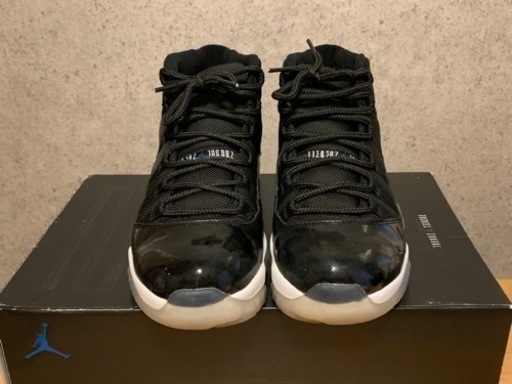 NIKE エアジョーダン11
