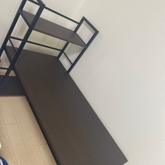 テーブル