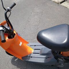 【取引完了】スズキ　チョイノリ　オレンジ　50cc　実働車ですの画像