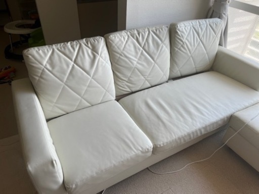 引越しに伴い、ソファーお譲りします！