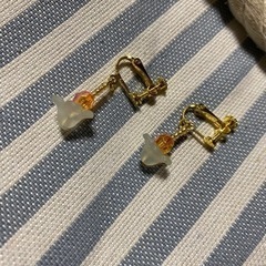 小学生が作った手作りアクセサリーの画像