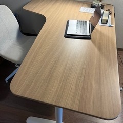 Ikea Bekant コーナー