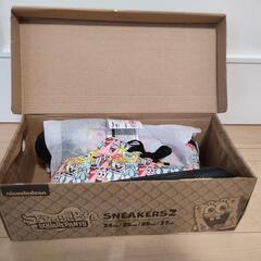 スポンジボブスニーカー　24cm白の画像