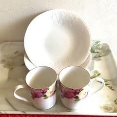 【未使用品】ジバンシー 4点セット　マグカップ2個&ソーサー（皿）2個