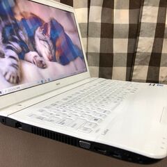 💗値下げ中！超高速i7第3世代・Ａランク美麗品Win11・Office2019付・Webカメラ内蔵💗爆速SSD240GB/メモリ8GB💗人気のクロスホワイト/15.6ｲﾝﾁ/無線LAN/DVD・CD再生ソフト付　No.2208004の画像