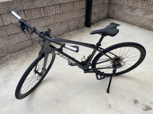 [引き渡し先決定]Trek FX SPORT 4 ブラック　Mサイズ
