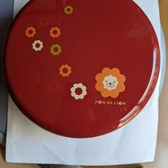 ミスタードーナツ2点　景品　お菓子入れ　ストラップ