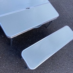 【購入者決定しました】アウトドア用折り畳みテーブル&チェアの画像