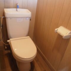 広々２階建て戸建住宅　　自分好みにＤＩＹをしたい人大歓迎　 − 愛知県