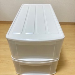 衣装ケースの画像