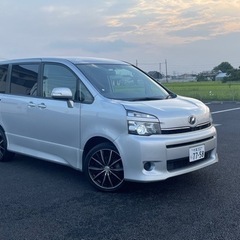 トヨタヴォクシー　コミコミ値段