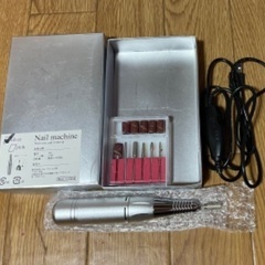 ネイルマシン、LEDライト、集塵機の3点セットの画像
