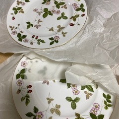 ウェッジウッド ワイルドストロベリー プレートの画像