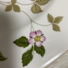 ウェッジウッド ワイルドストロベリー プレートの画像