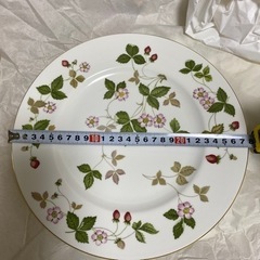 ウェッジウッド ワイルドストロベリー プレートの画像