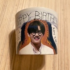 BTS V カップホルダーの画像