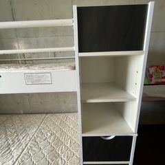 ニトリ　マット、収納付き2段ベッド　白✖️濃い茶　本島内　配送　組み立て込み