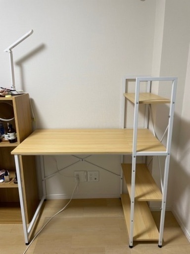 ラック付き　パソコンデスク