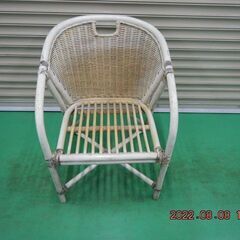 もらって下さい。籐椅子！