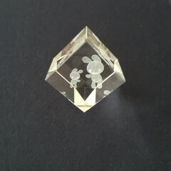 ガラスオブジェ　ぬいぐるみの画像