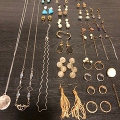 ピアス、ネックレス、バレッタ(中古)