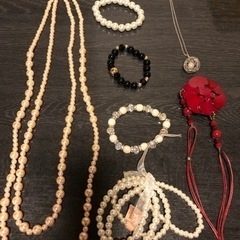 ピアス、ネックレス、バレッタ(中古)の画像