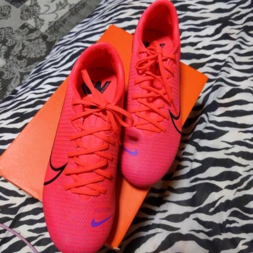 最終値下げしました‼︎  [新品]　NIKE　サッカー　スパイク　２４センチ